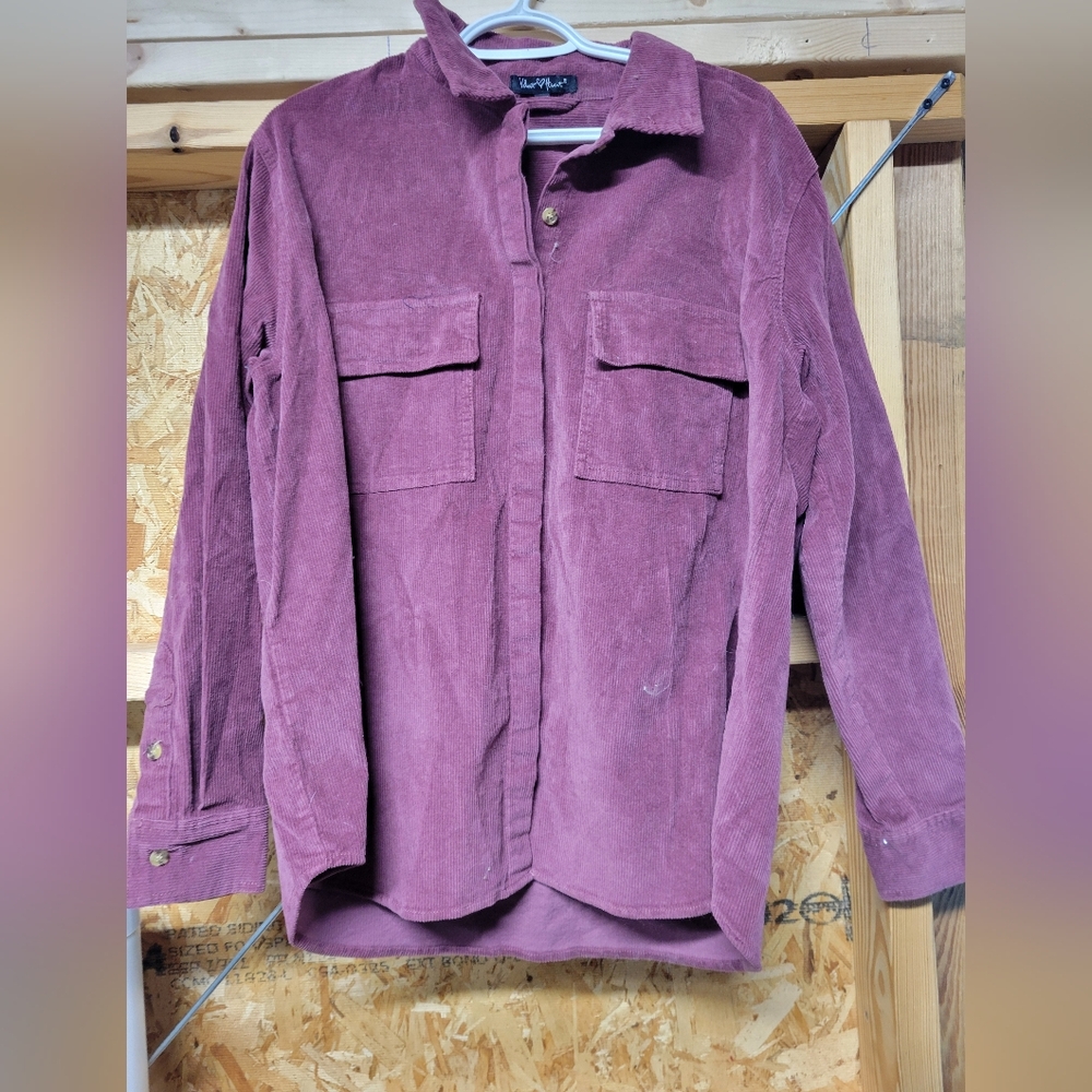 Velvet Heart NWOT Wine Corduroy Button Down Shirt/Shacket Women's Size Large‎